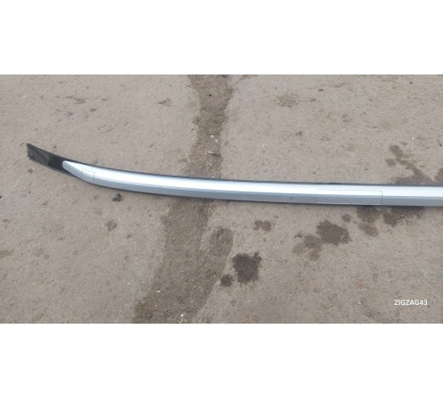 Рейлинг крыши правый