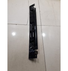 Кронштейн накладки ступеньки переднего бампера