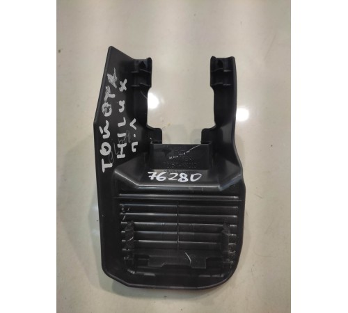 Заглушка крепления сиденья(передняя левая)