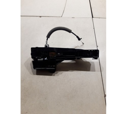 Ручка двери (задняя левая внешняя)