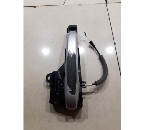 Ручка двери (задняя левая внешняя)