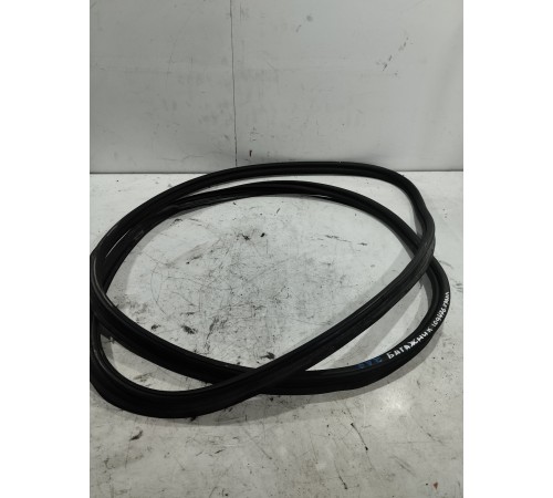 Уплотнитель багажника