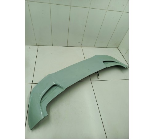 Спойлер крышки багажника