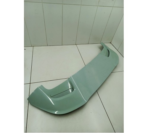 Спойлер крышки багажника