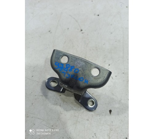 Петля двери(задняя правая верхняя)