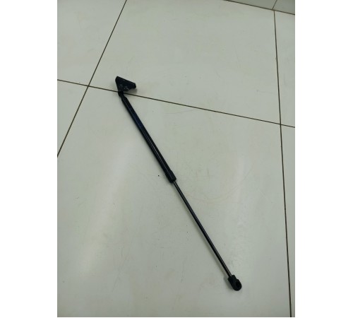 Амортизатор двери багажника правый