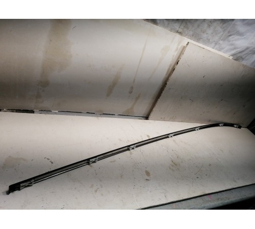 Молдинг крыши правый