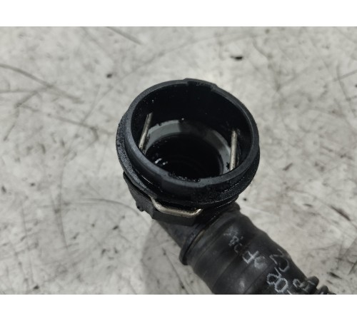 Патрубок вентиляции картерных газов