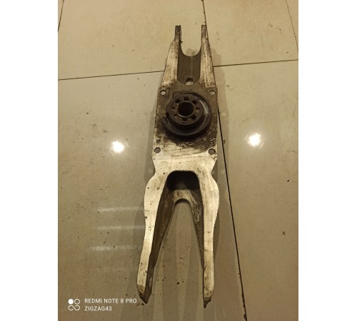 Рычаг подвески(задний левый нижний)