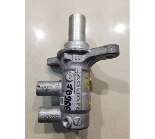 Главный тормозной цилиндр