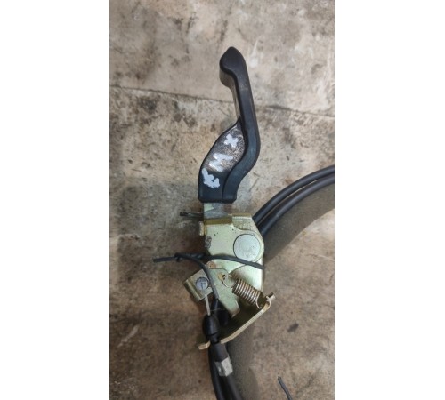 Трос лючка бензобака