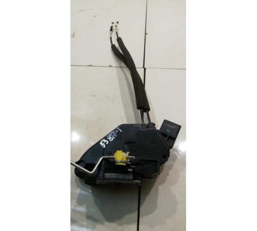 Замок двери (задний, правый)