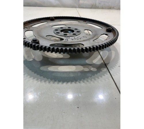 Маховик двигателя