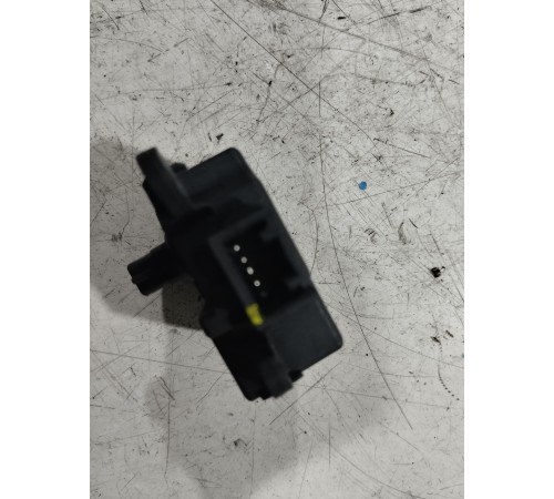 Моторчик привода заслонок отопителя