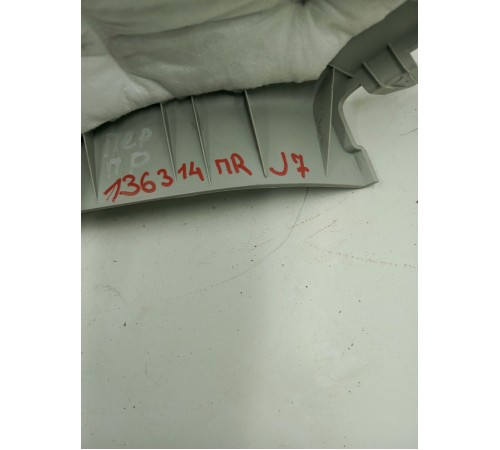 Накладка стойки лобового стекла