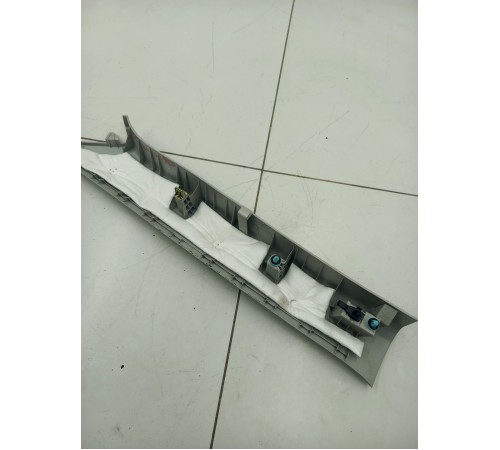 Накладка стойки лобового стекла