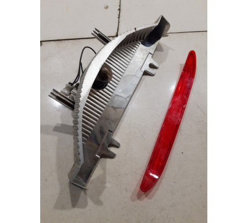 Стоп сигнал задний дополнительный