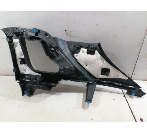 Обшивка стойки задняя левая