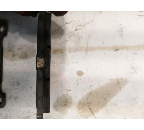 Колодки тормозные передние износ 20%