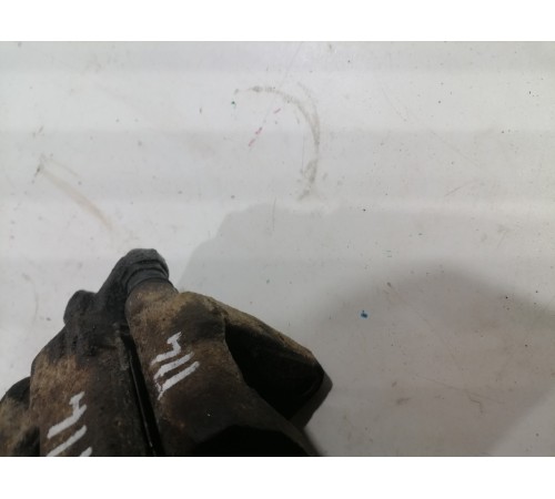 Суппорт передний левый