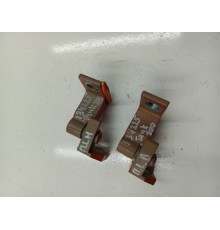 Комплект петель багажника передней левой двери 2шт.