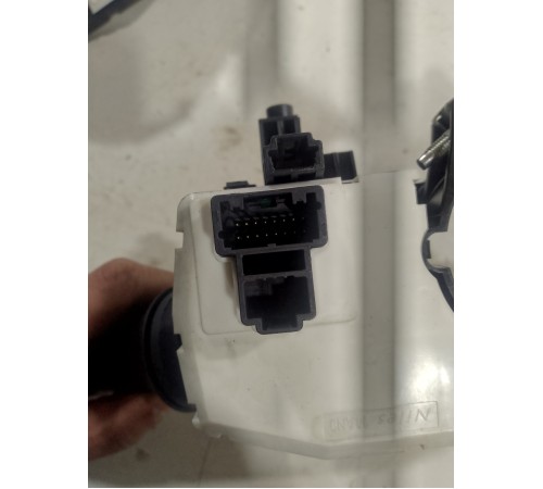 Подрулевой переключатель поворотов