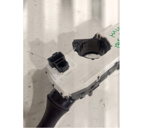 Подрулевой переключатель поворотов