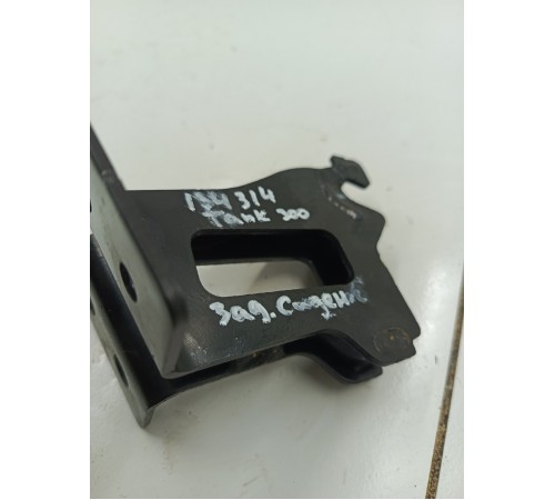 Кронштейн крепление заднего сиденья