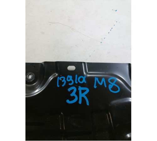 Ступенька правой сдвижной двери