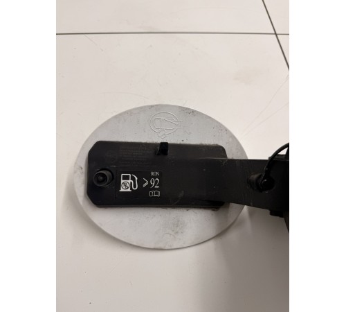 Лючок бензобака