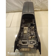 Центральная консоль с подлокотником