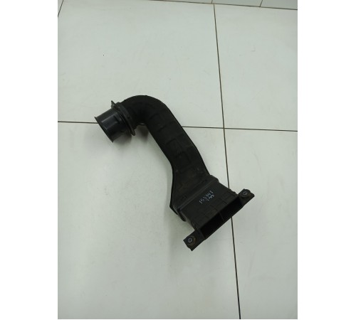 Патрубок воздухозаборника