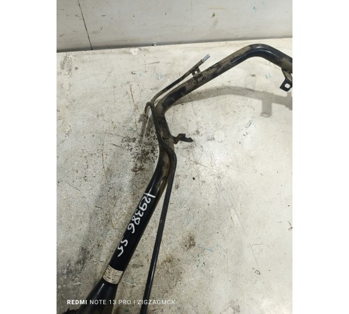 Горловина топливного бака