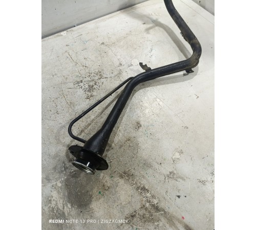 Горловина топливного бака