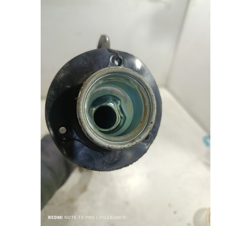 Горловина топливного бака