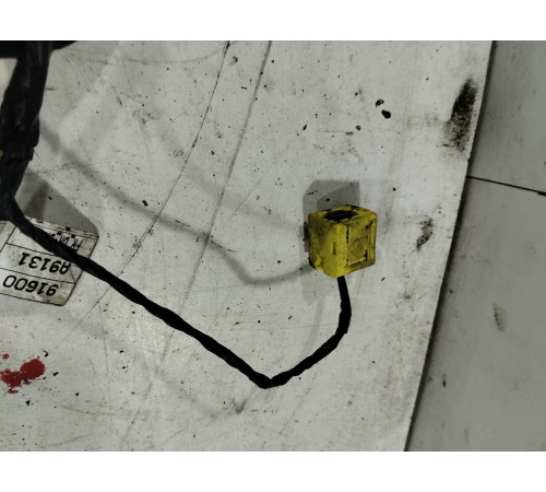 Электропроводка двери (передняя левая)