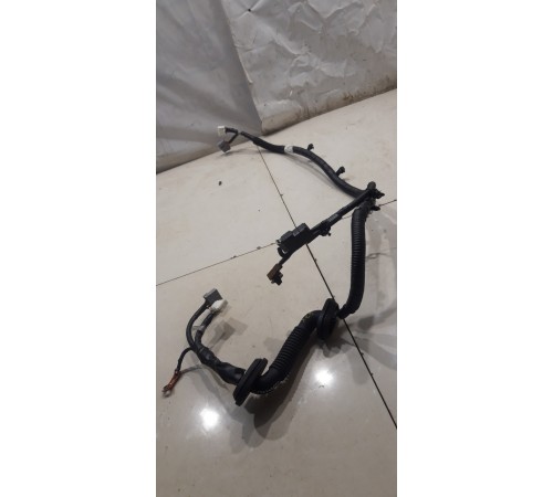 электропроводка багажника (верхняя)