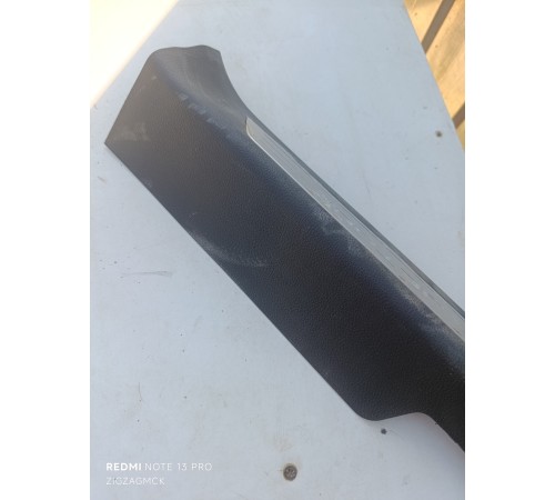 Накладка порога задняя правая внутренняя