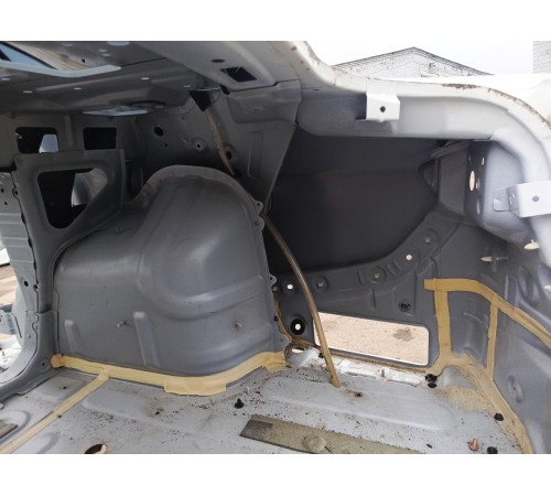 Крыло заднее правое