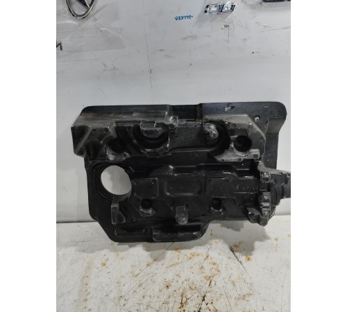 Крышка двигателя декоративная