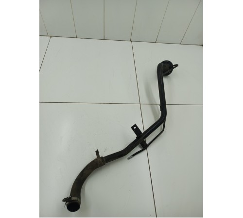 Горловина топливного бака