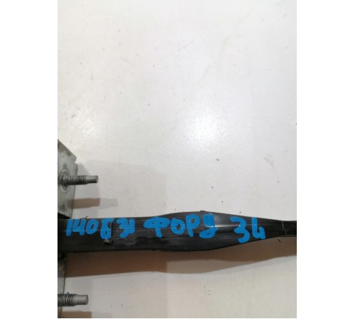 Ограничитель двери задний левый