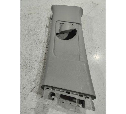 Обшивка центральной стойки левая верхняя