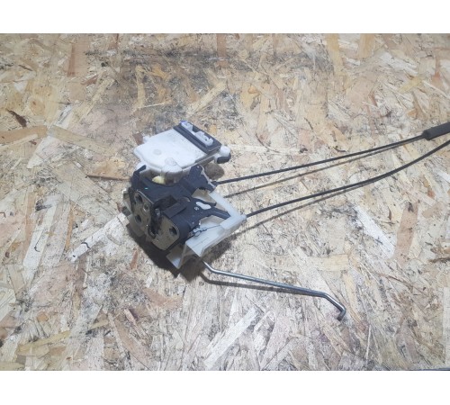 Замки двери передний правый