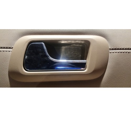 Ручка двери внутренняя задняя левая