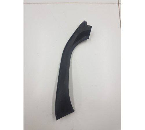 Накладка слива багажника левая