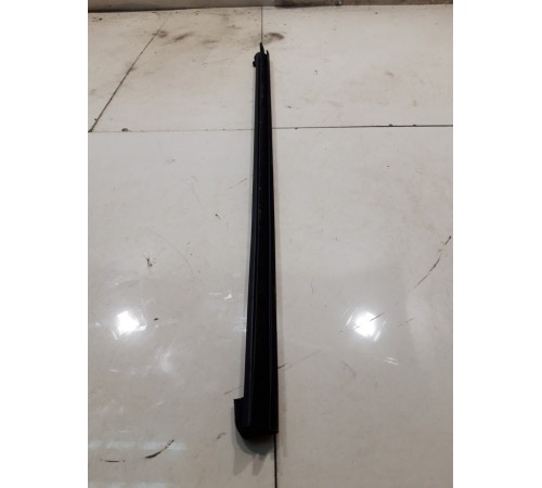 Уплотнитель стекла (задний, левый)