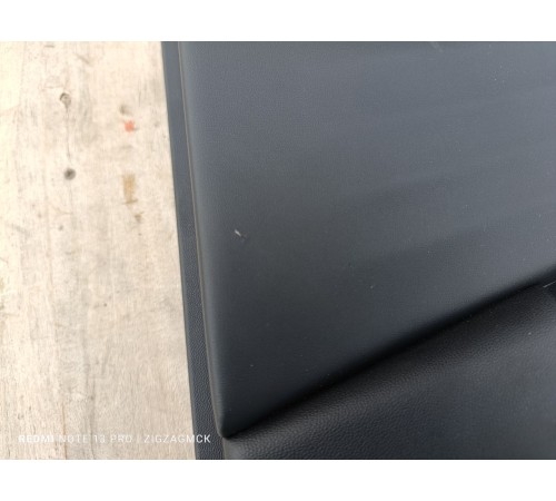 Обшивка двери задняя правая