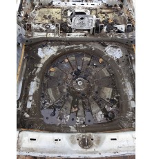 Ниша багажника (запасного колеса)