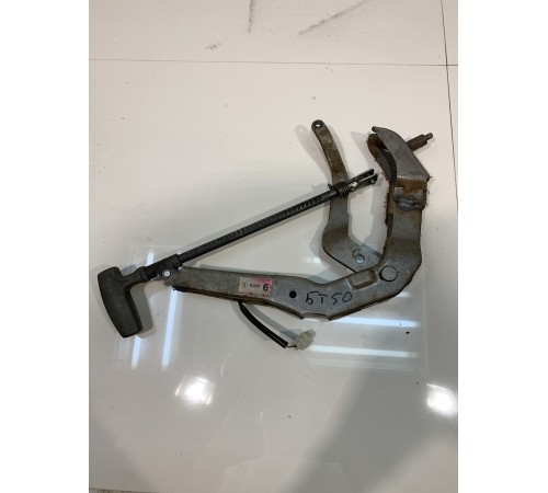 Рычаг стояночного тормоза